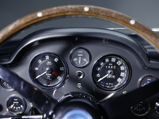 Aston Martin DB5 Vantage dashboard