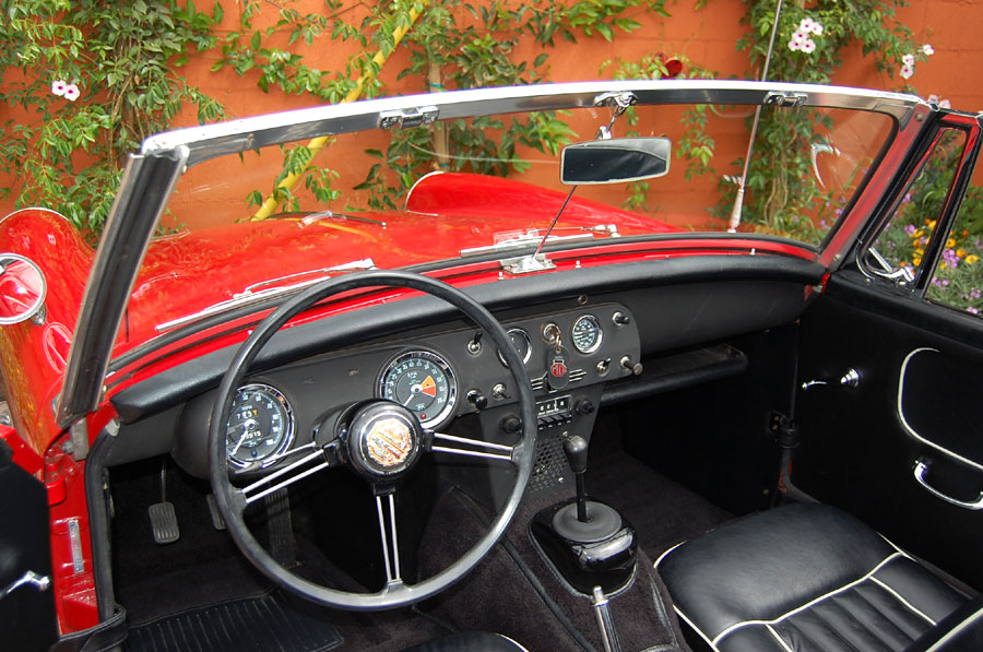 MG Midget Mk II dashboard